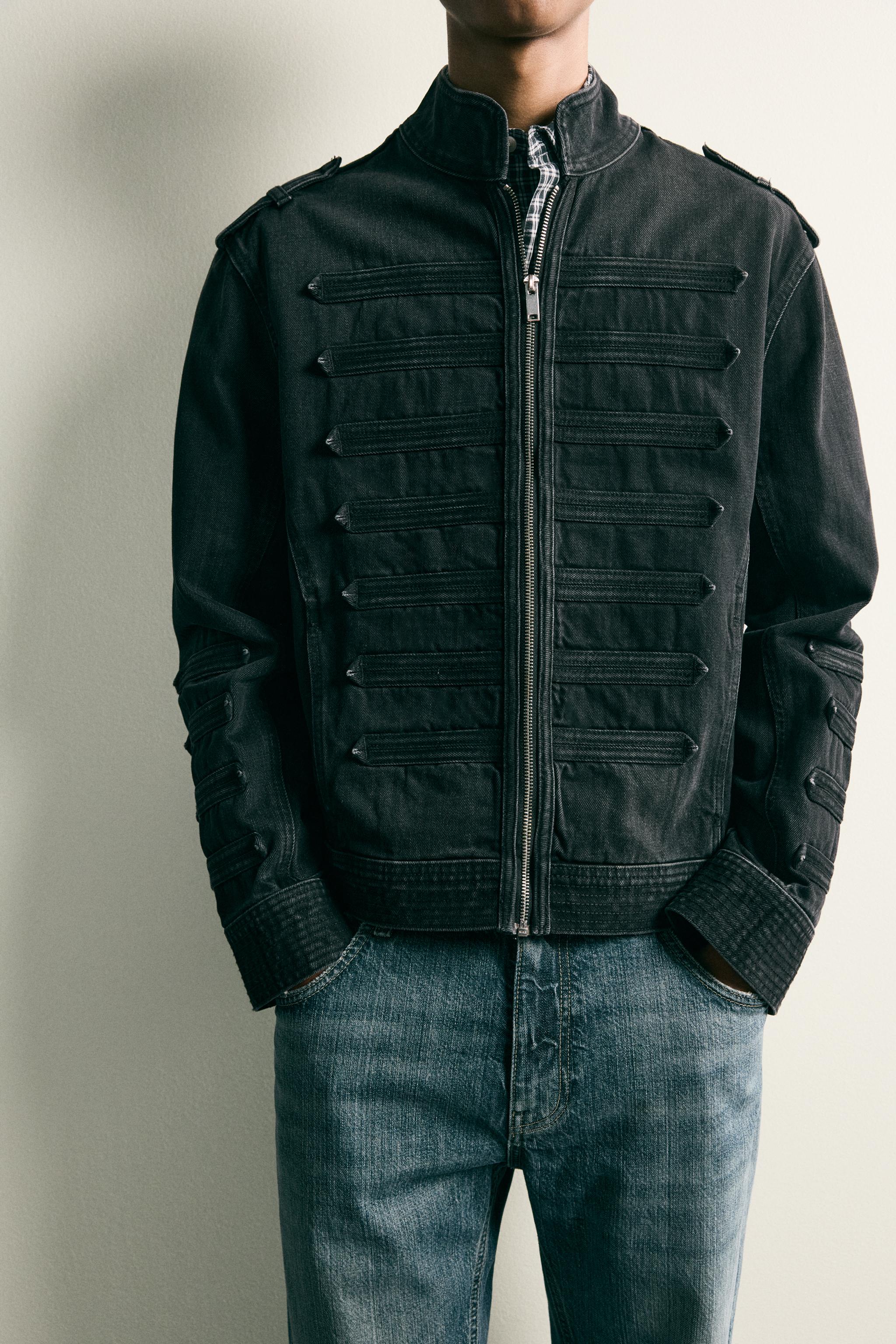CROPPED FIT TAB DETAIL JACKET